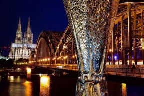 包含塞维利亚内部会议纪要流出：今晚回应争议；NBA总决赛使命明确；轮换策略成焦点的词条-尊龙官网入口